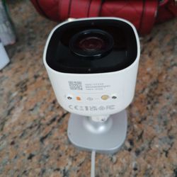 https://offerup.com/redirect/?o=QWxhcm0uY29t Outdoor Security Camera ADC-V723X