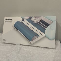 Cricut Roll Holder $20