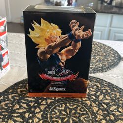 S.h.  Figuarts Dragon Ball ZSon Goku Nycc Exclusive Box Only 