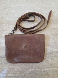 Love 41 cross body leather purse