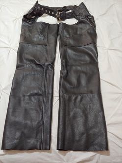 Wilson Leathers ladies chaps size sml, inseam 31"