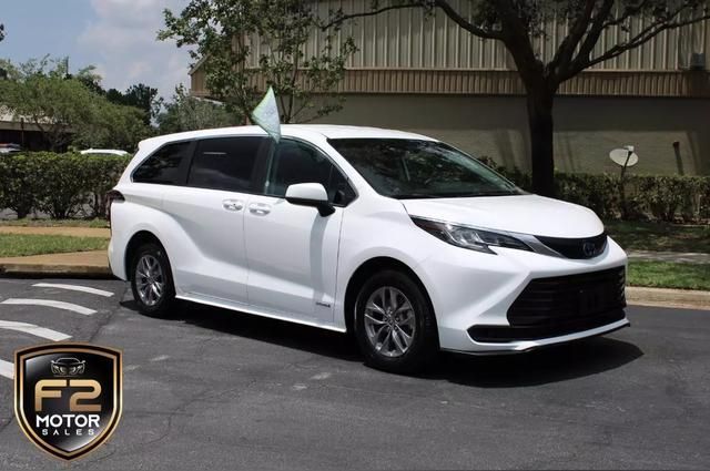 2021 Toyota Sienna