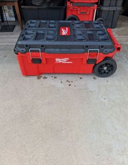 Milwaukee Packout Rolling Tool Chest