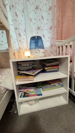 Sturdy white book shelf