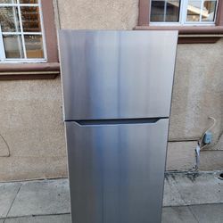 3 MONTHS WARRANTY 30x30x66 INSIGNIA FRIDGE SILVER 18cuft