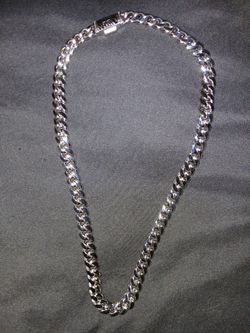 white gold necklace 