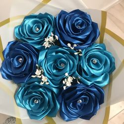 Ramo Flores Eternas 8 Rosas 
