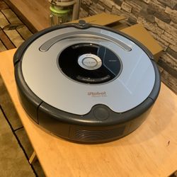 IRobot Roomba 677 Multi surface Robot Vacuum ( Wi-Fi And Alexa Connectivity) 