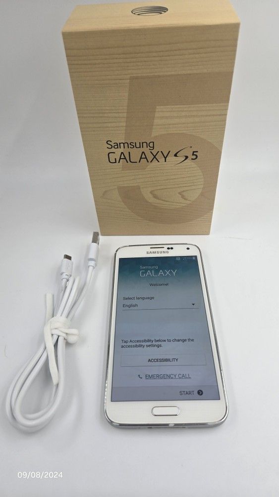 Samsung Galaxy S5 16GB White SM-G900A (AT&T) With Box