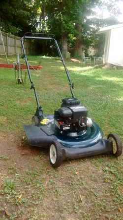 Bolens push mower with Briggs and Stratton 450 series 148cc motor for Sale in Burlington NC OfferUp