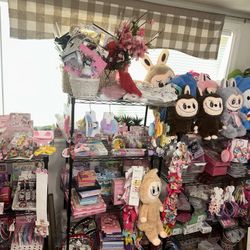 I Have Plushies Makeup And Accessories 