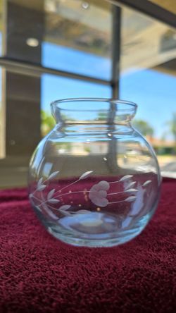Brand New Princess House Heritage Tiny Round Vase $12.00