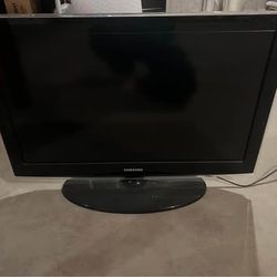 Samsung ln32d430g30 flat screen TV
