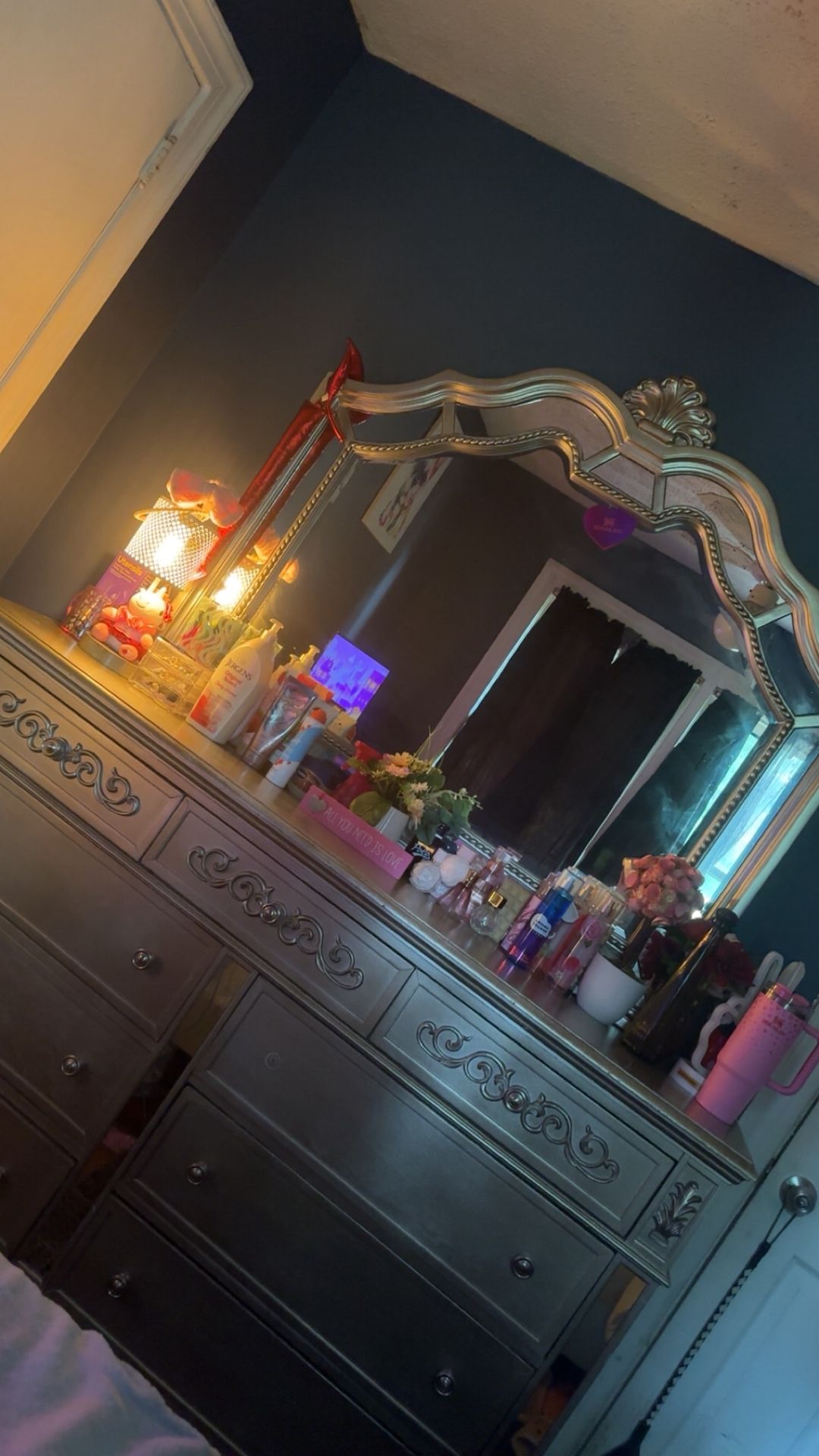Bedroom Dresser With Mirror