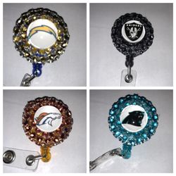 Retractable badge reel