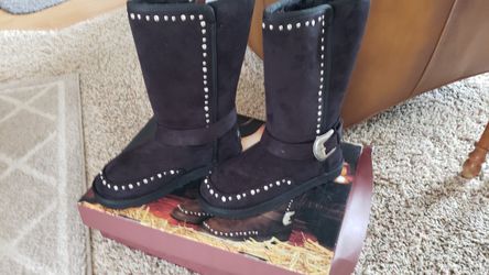 CUTE BOOTS