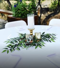 White Linen, Napkins.