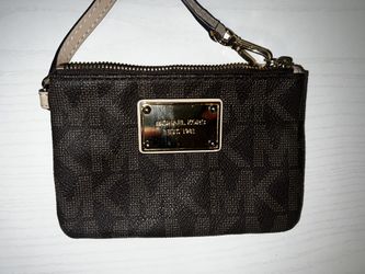 Small Micheal Kors Wallet 