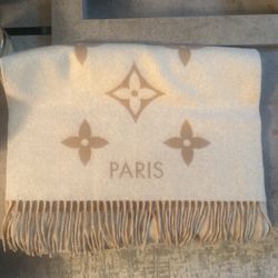 100% Authentic Louis Vuitton Scarf