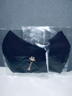 Personalized reusable non-medical face masks with filter