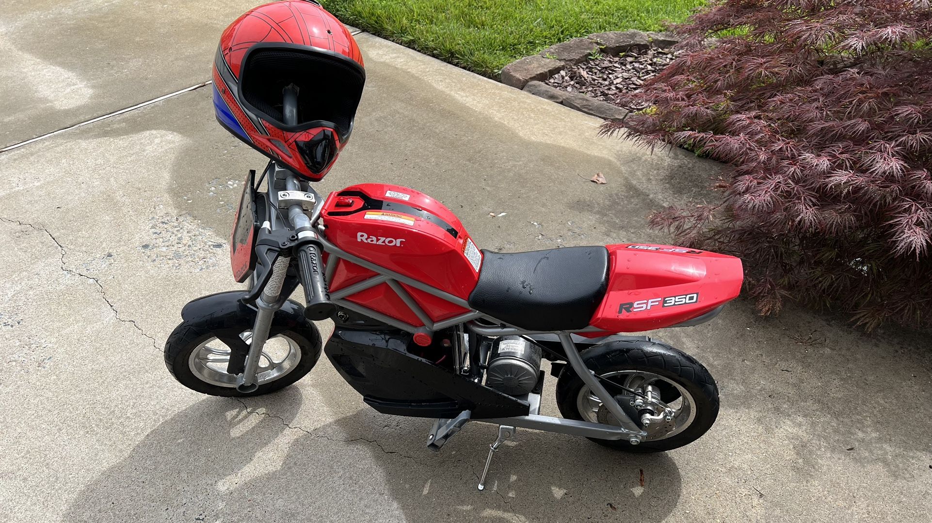Razor Electric Bike & Helmet