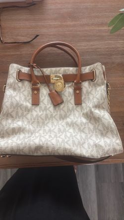 Mk purse