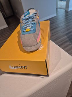 Mens Nike cortez,  unique color