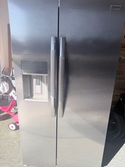 Frigidaire Gallery Side-by-Side Stainless Steel Refrigerator