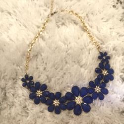 Necklace Jewelries