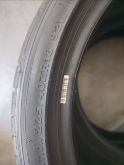 (3)   225/40R18 Lexani Tires