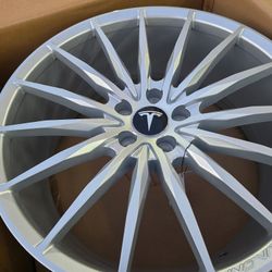20"new Staggerd Wheels & New Tires For TESLA MODEL 3
