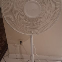 Lasko 3 Speed Adj Height Oscillating Fan Airblower Mover 👍  Clean 