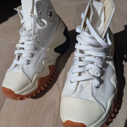 🔥 Converse Run Star Motion – Rare White/Black/Gum – Clean & Ready! 👟