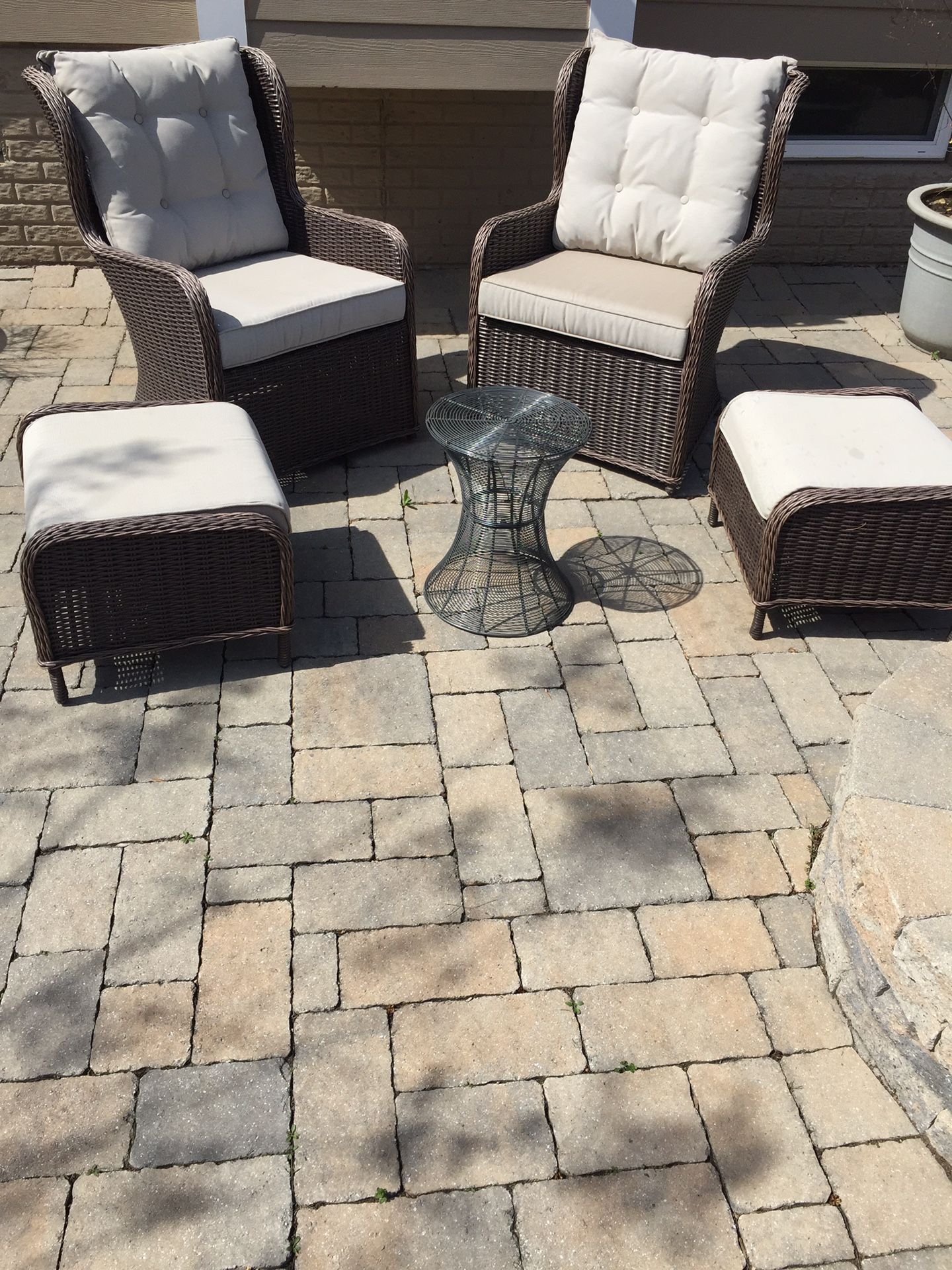 Outdoor Patio Lounge Chairs