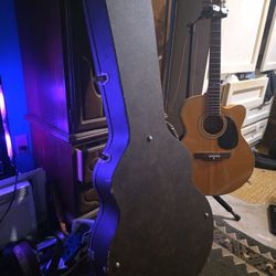 Jumbo Guitar Hard Case