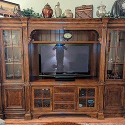 Universal Furniture Entertainment Wall Unit