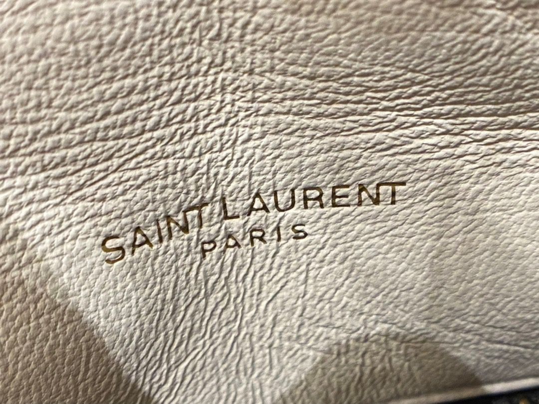Authentic Saint Laurent LouLou Puffer Bag Big Size for Sale in New York, NY  - OfferUp