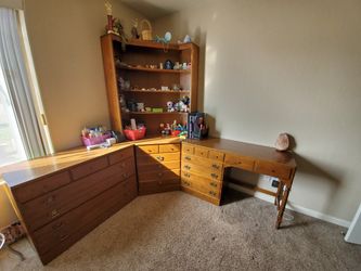 Ethan allen Desk