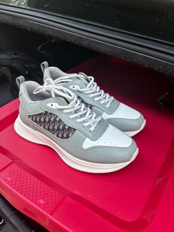 Men shoes size 10