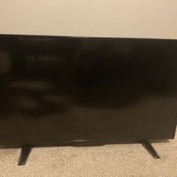 Insignia ROKU TV, 40 Inch, w/ Roku remote Control 