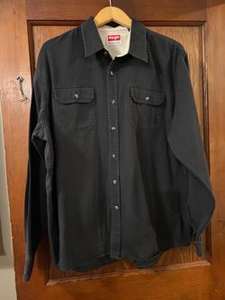 Wrangler Men's Long Sleeve Button-Up Shirt