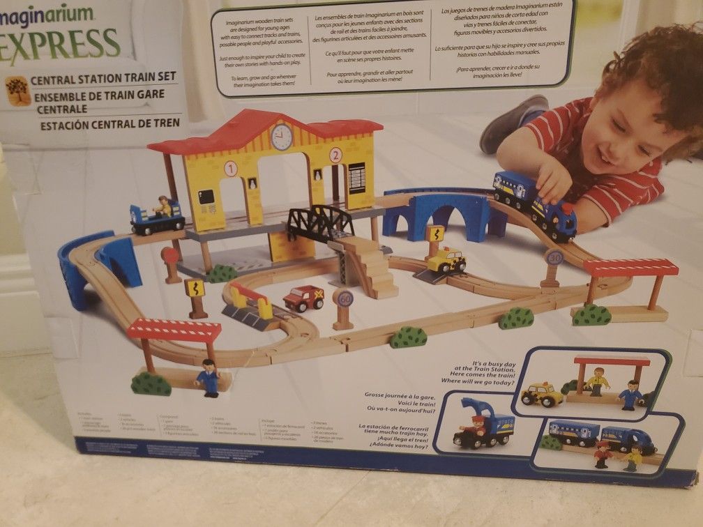 Imaginarium Train set New in box!