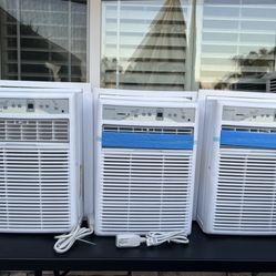 Frigidaire 450-sq ft Window Air Conditioner (115-Volt; 10000-BTU)