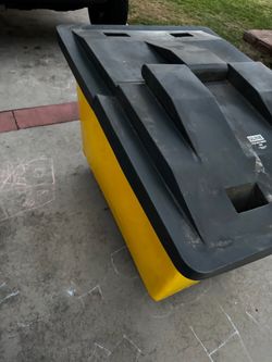 Uline Poly box truck