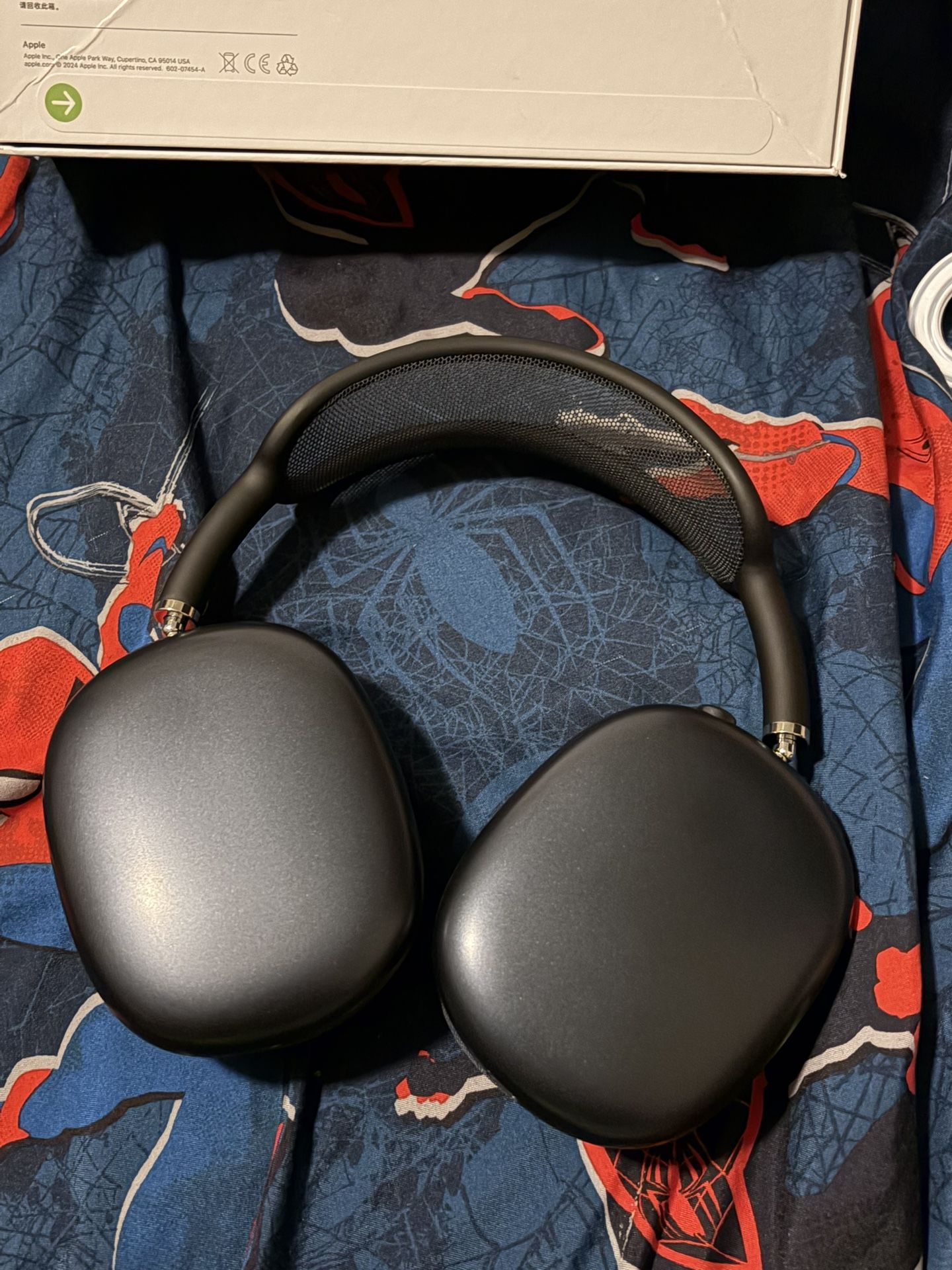 Apple Air Pods Maxes