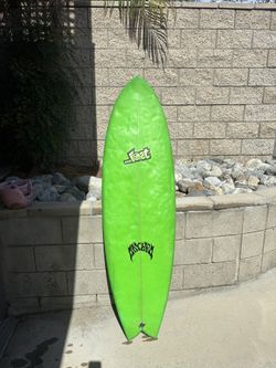 HAYDENSHAPES MERLOT 5’7 + LOST RNF 5’5