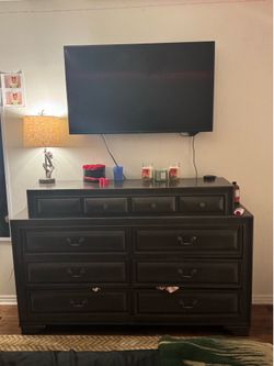 Dark Wood 9-Drawer Dresser with Jewelry/Media Top – Solid & Heavy