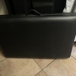 Foldable Massage Table