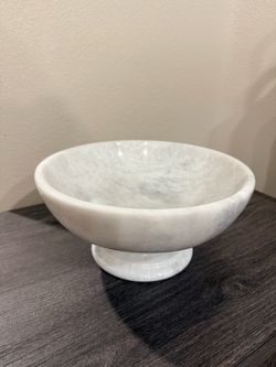 White Marble Footed Decorative Bowl