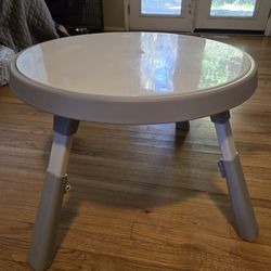 Toddler table / high chair